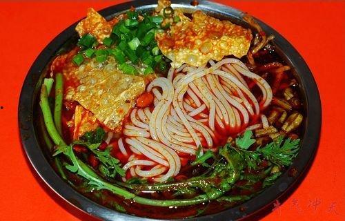 广西螺蛳粉爆料视频播放,揭秘视频播放背后的美食传奇  第3张